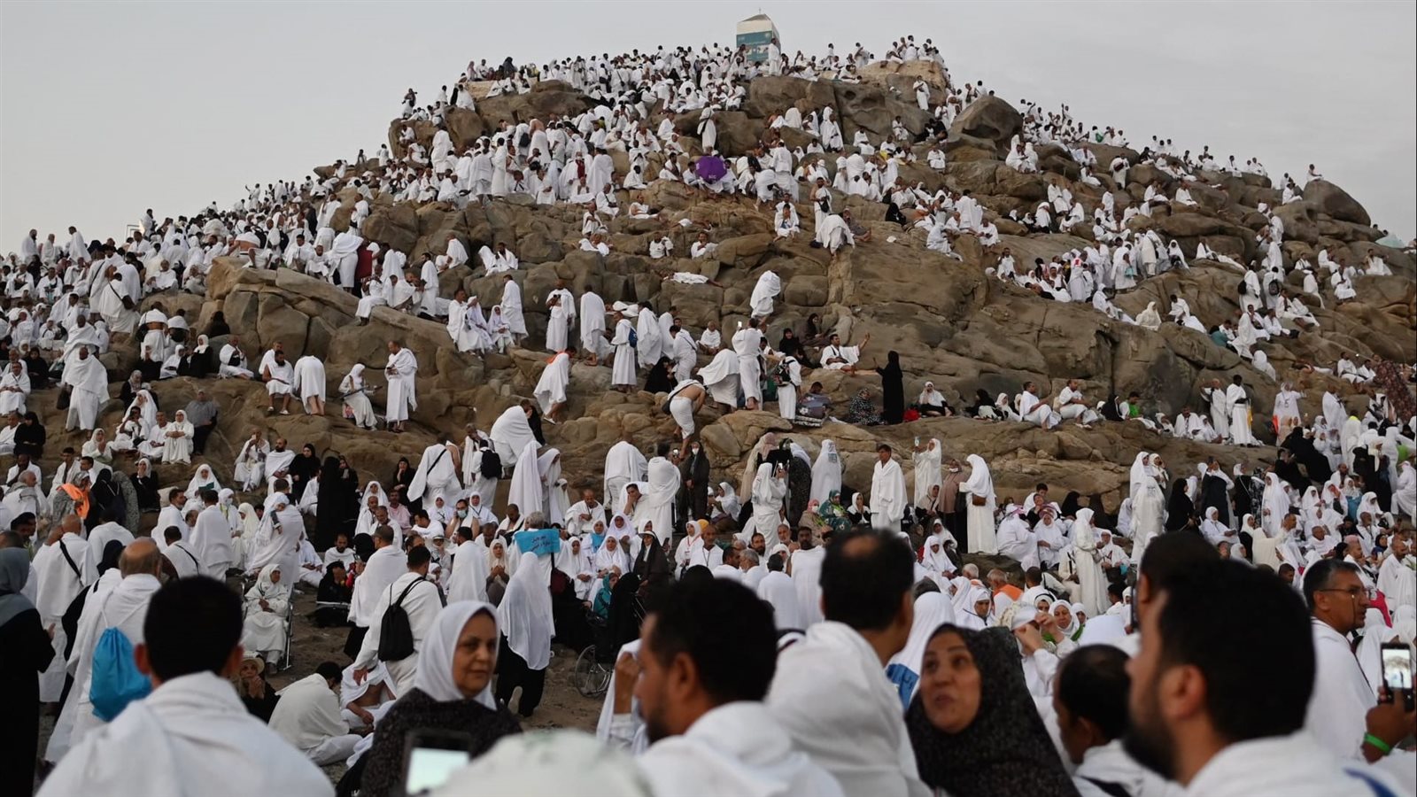 لماذا تعد العشر الأوائل من ذي الحجة أعظم أيام الدنيا؟.. داعية تكشف