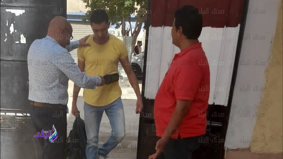 التعليم للجان امتحانات الثانوية العامة: دخلوا الطلاب 8:30 صباحا وفتشوهم قبل الامتحان