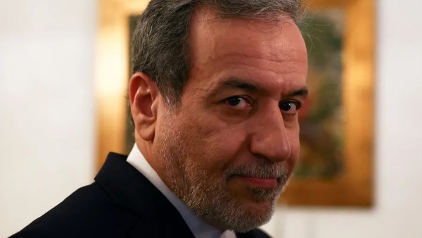 إيران تهاجم الدور الأوروبي في المفاوضات النووية وتحذر من تفعيل آلية الزناد
