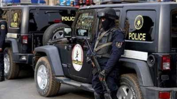 حقيقة منشور ممارسة فتاة الأعمال المنافية للآداب داخل سيارة في دمياط