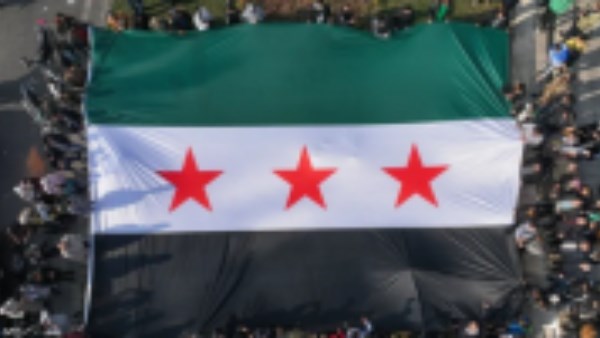 الإدارة الذاتية: أي حكومة لا تعبّر عن التعدد لن تستطيع إدارة سوريا