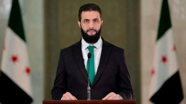 بدء اجتماع ترامب والرئيس السوري أحمد الشرع في الرياض