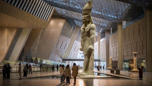 المتحف المصري الكبير
