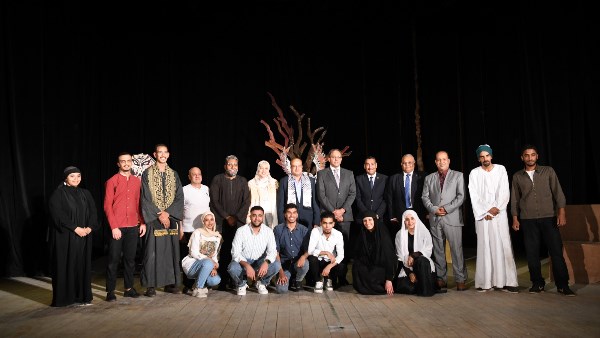 محافظ قنا يشهد انطلاق فعاليات امن المهرجان المسرحى الدولى لشباب الجنوب