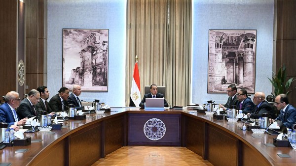 تسريع التنفيذ ودفع التعويضات وتوفير الخدمات.. مدبولي يتابع مشروع رأس الحكمة