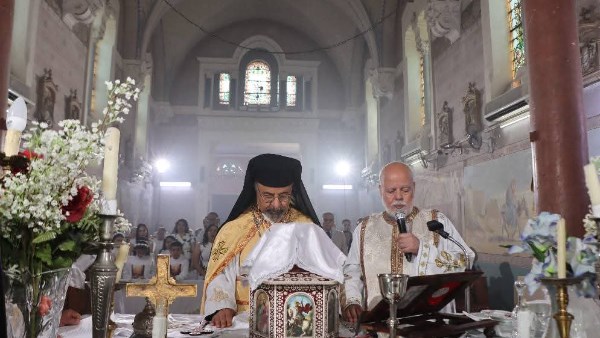 بطريرك الأقباط الكاثوليك يترأس عيد العائلة المقدسة والمناولة الاحتفالية بالمطرية